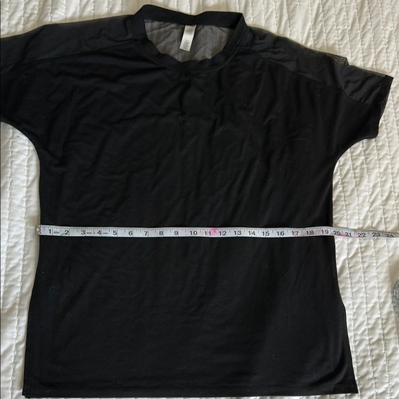 Athleta Women's Black Top Athletic Gym size M 
Oversized l - Picture 3 of 15